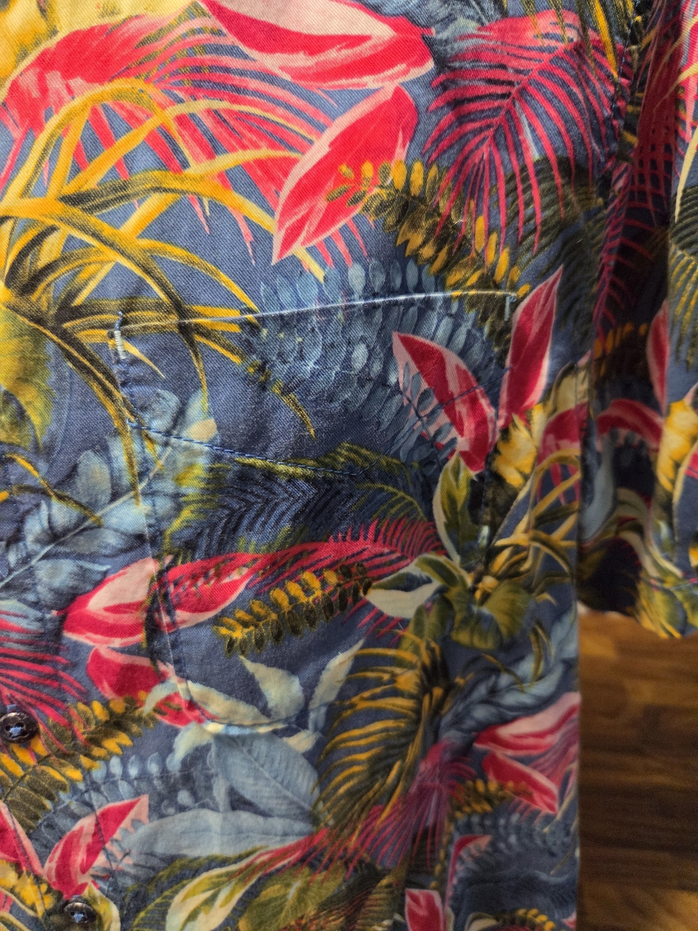Tommy Bahama Men M 100% Linen Tropical Palm Fuego Button Short Sleeve Shirt Blue - Picture 3 of 7